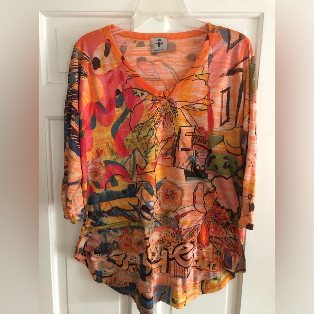 Women's Inoah Art Print VNeck Top